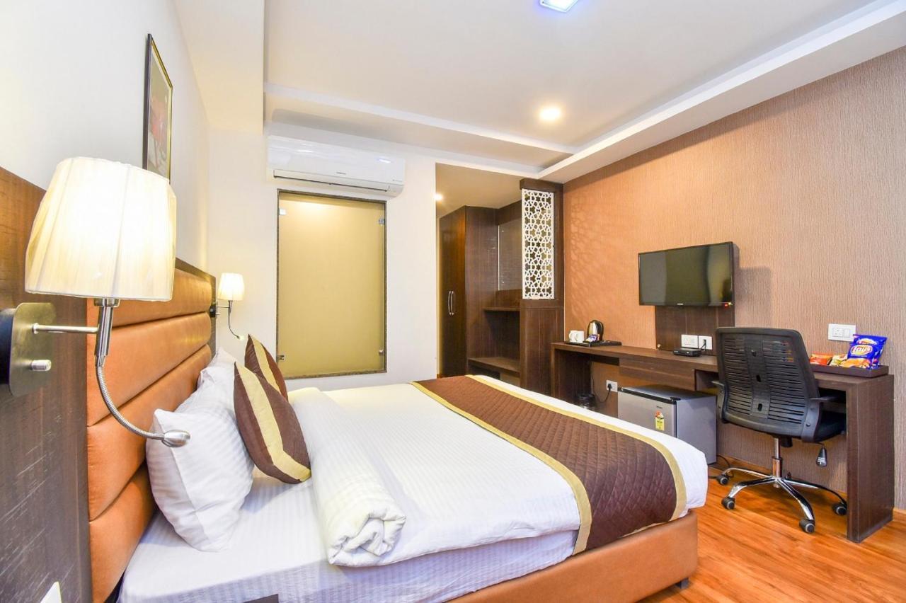 Hotel Suncity Plaza, Sitapura, Jaipur Rum bild